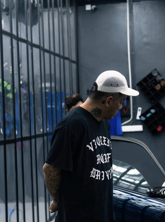 HC Old English Tee